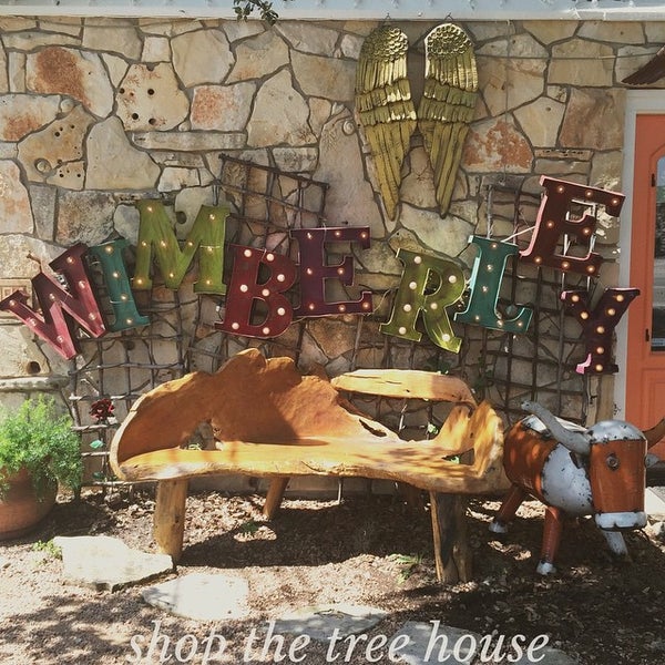 6/4/2015にShop T.がShop The Tree Houseで撮った写真