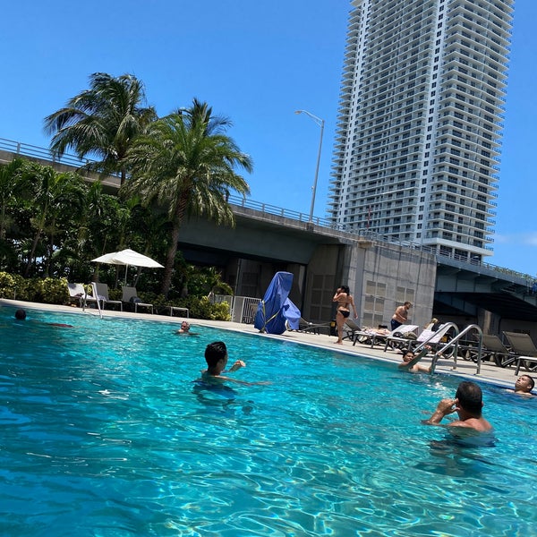 Foto tirada no(a) Loews Miami Beach Hotel por N em 6/7/2021