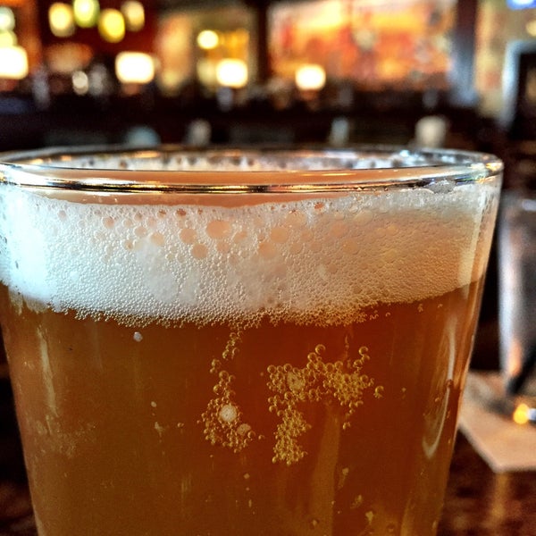 Photo taken at BJ&#39;s Restaurant &amp; Brewhouse by David on 8/31/2015