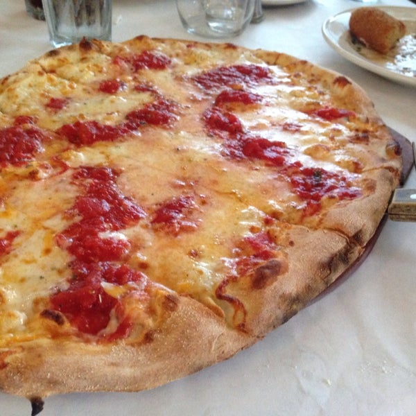 Photo taken at Bacco Italian Restaurant by Karen P. on 10/5/2013