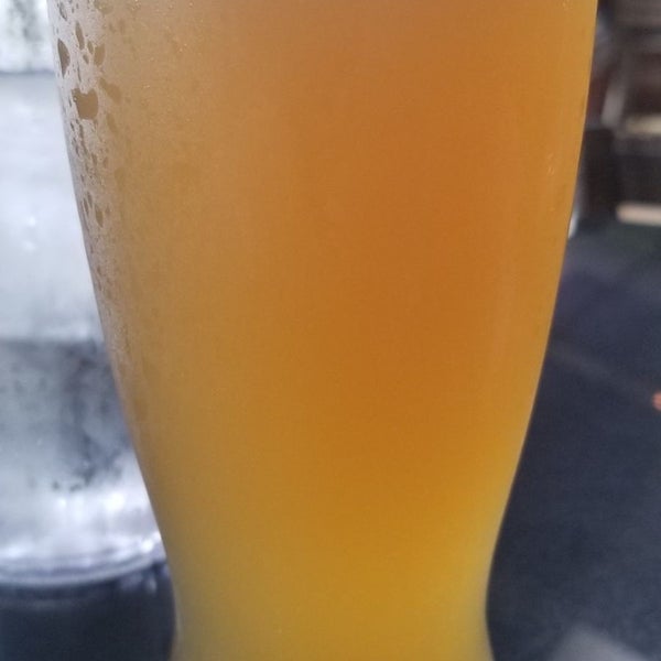 Photo taken at Home D Pizzeria &amp; Robin Hood Brewing Co. by Lynn Y. on 7/14/2020