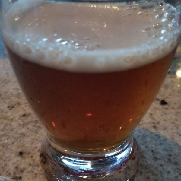 Photo taken at Home D Pizzeria &amp; Robin Hood Brewing Co. by Lynn Y. on 3/10/2020
