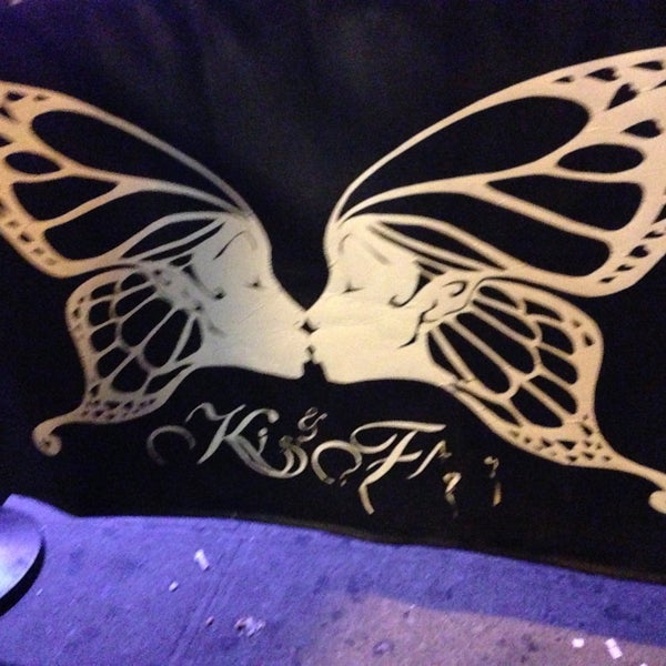 Photo taken at Kiss &amp; Fly by Renata B. on 5/18/2013