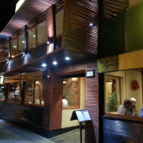 3/14/2013에 José Z.님이 Restaurant Txipirón에서 찍은 사진