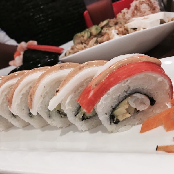 Снимок сделан в The Sushi &amp; Salads, Co. пользователем Ishani I. 10/20/2016