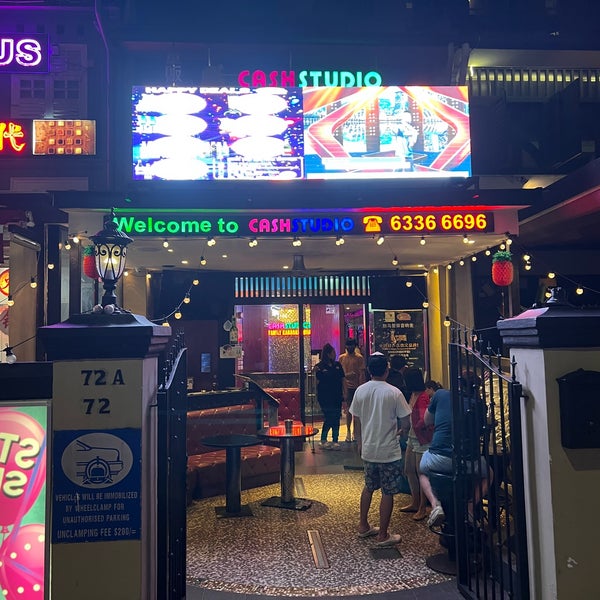 Cash Studio Family Karaoke Box Karaoke Bar in Singapore