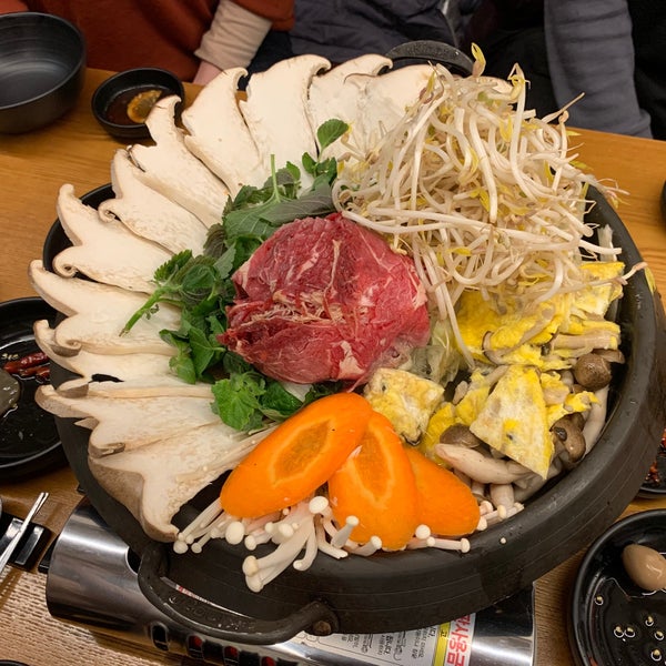 Ресторан юань чита фото посетителей. Необычная подача блюд в ресторанах. Ресторан современный туалет тайвань. Ресторан «modern toilet», тайбэй. Приколы про рестораны фото.