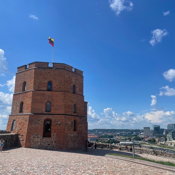 6/30/2023 tarihinde Karel S.ziyaretçi tarafından Gedimino Pilies Bokštas | Gediminas’ Tower of the Upper Castle'de çekilen fotoğraf