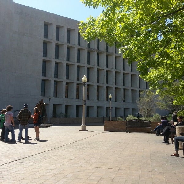 Ut Perry Castaneda Library Perry-Castañeda Library (Pcl) - University Of Texas-Austin - University Of  Texas At Austin
