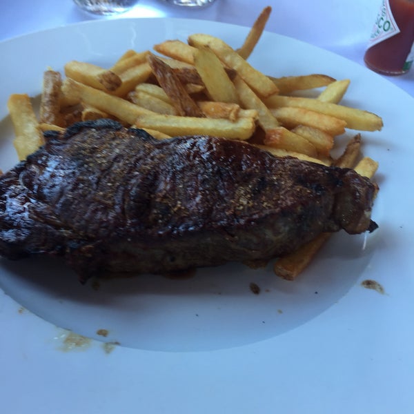 Amazing steak and French fries and coke awesome amazing, recommend all friends all the world !!!
