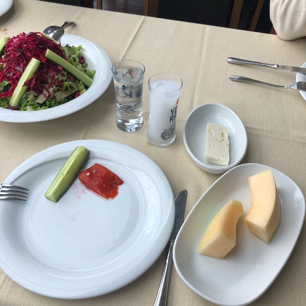 Photo taken at Ada Balık Restaurant by Şaban T. on 9/26/2018