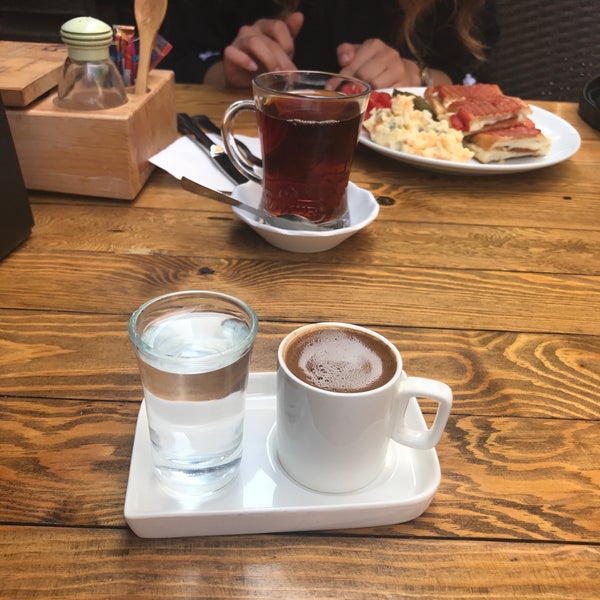 Foto tomada en Cafe Gool  por Nilay Ö. el 8/27/2018