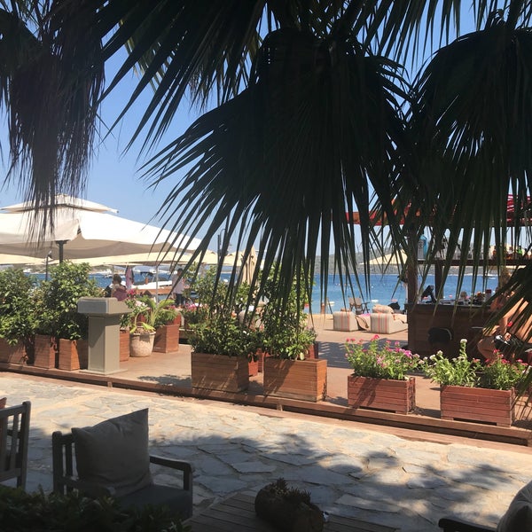 8/17/2018 tarihinde Demetziyaretçi tarafından Galen Hotel &amp; Beach'de çekilen fotoğraf