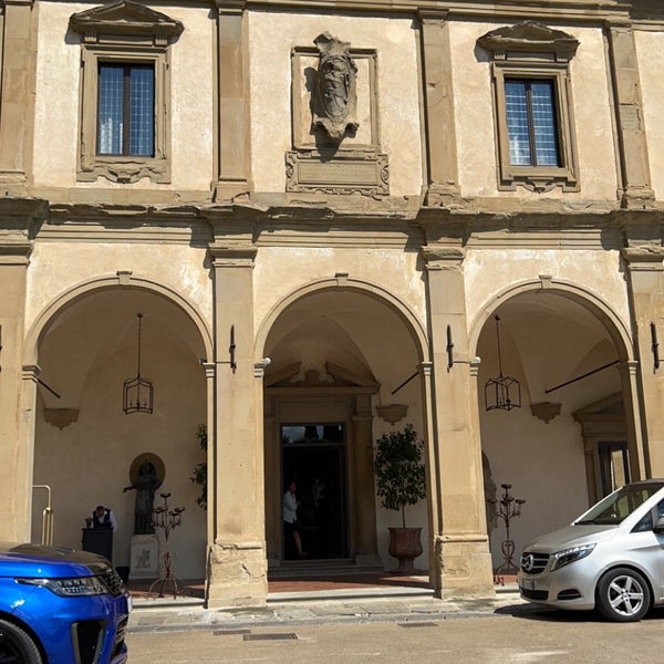 Foto diambil di Belmond Villa San Michele oleh R pada 7/31/2022