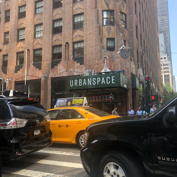 รูปภาพถ่ายที่ Urbanspace Lexington โดย Megan C. เมื่อ 8/29/2018