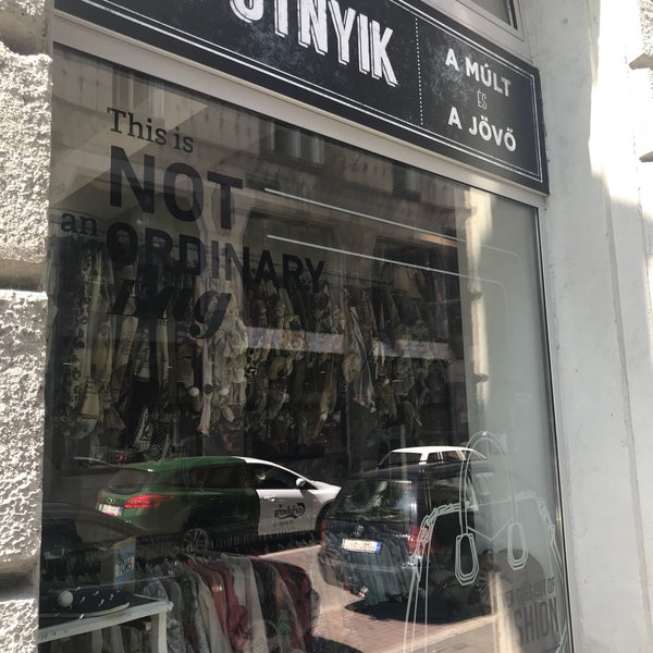 Foto tirada no(a) Szputnyik Shop D20 por Farina S. em 8/17/2018