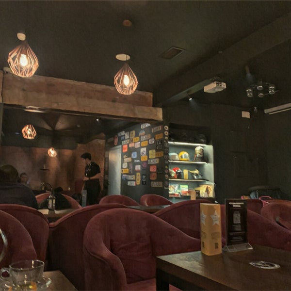 Foto tirada no(a) Hookah Smokers Lounge por Eduard M. em 10/17/2019