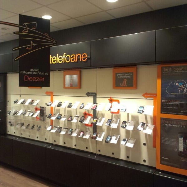 B1 магазин. Orange store баку. магазин b d. магазин b d. магазин orange в тюнгюлю.