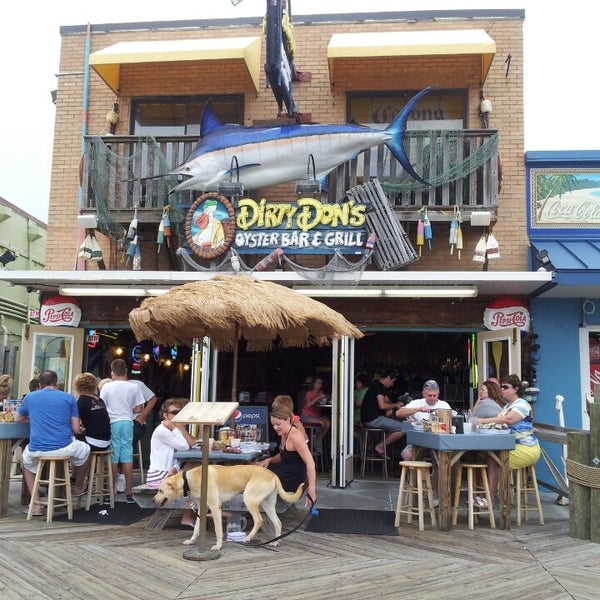 5/16/2013에 The House of LeMond #.님이 Dirty Don&#39;s Oyster Bar &amp; Grill에서 찍은 사진