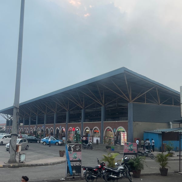 Expressway Food Mall 81 tips