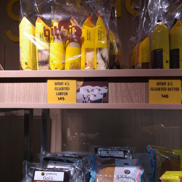 Goldilocks Bakery in Quezon City