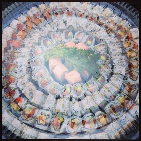 10/10/2013にjohn c.がYummy Sushiで撮った写真