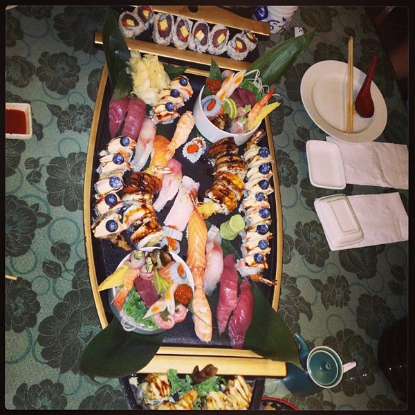8/1/2013にjohn c.がYummy Sushiで撮った写真