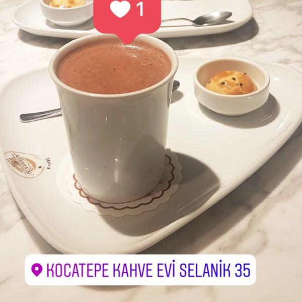 รูปภาพถ่ายที่ Kocatepe Kahve Evi โดย Ayşenur E. เมื่อ 10/26/2018