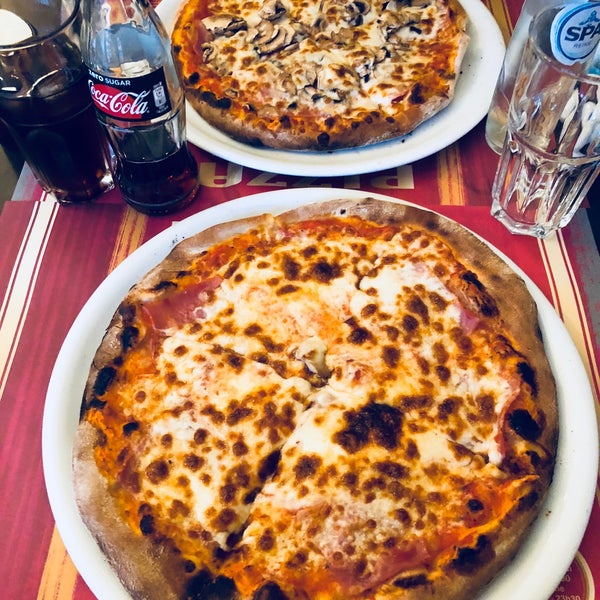 Photo taken at Pizza Pronto by Xabier M. on 5/21/2018