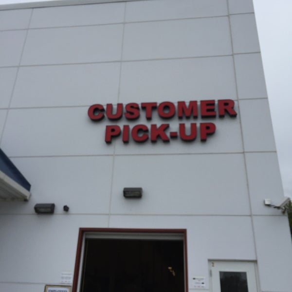 HOM Furniture Furniture and Home Store