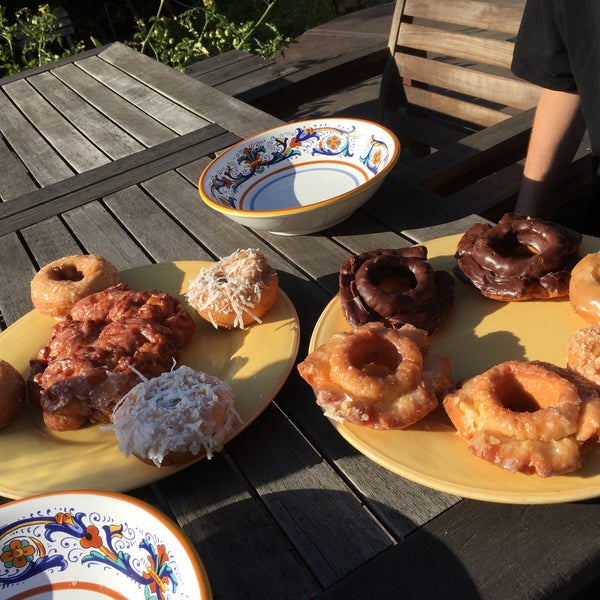 Golden Gate Donuts Temescal 5 tips