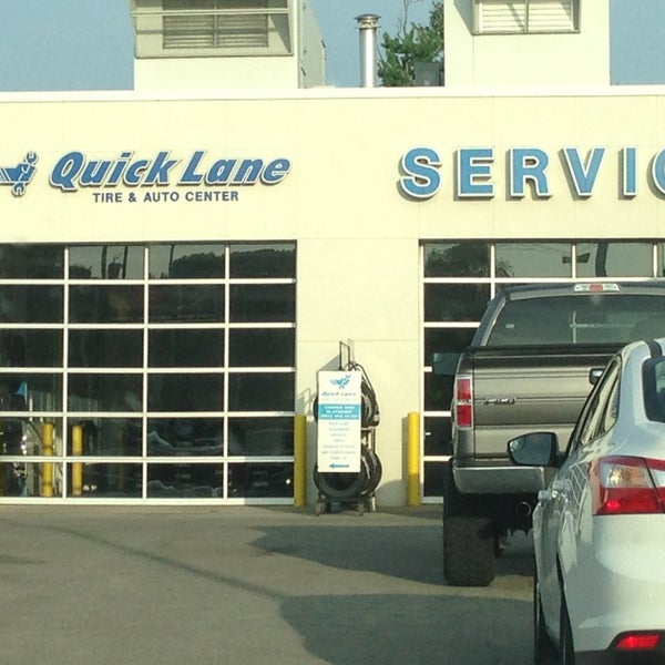 Brondes Ford Toledo Car Dealership in Toledo