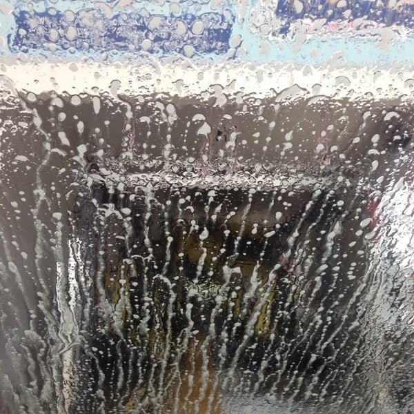 9/28/2013에 David C.님이 Palms Car Wash - Research Blvd에서 찍은 사진