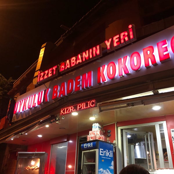 Photo taken at Uykulukçu İzzet Baba by Ömer S. on 5/31/2019