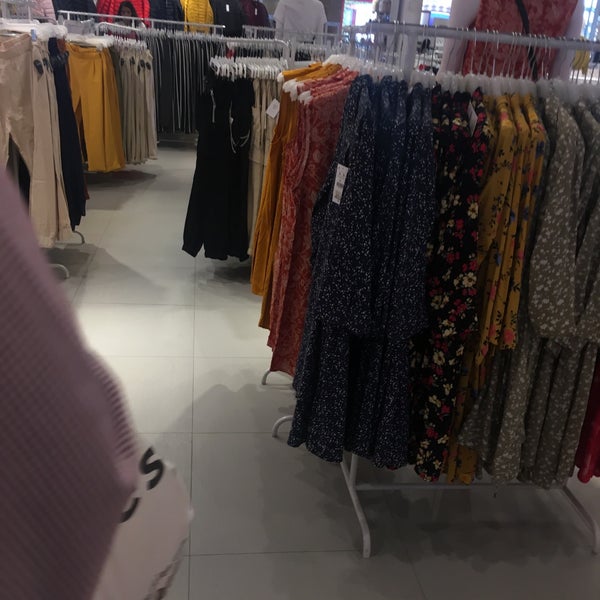 Tiendas de ropa en mundo e new arrivals