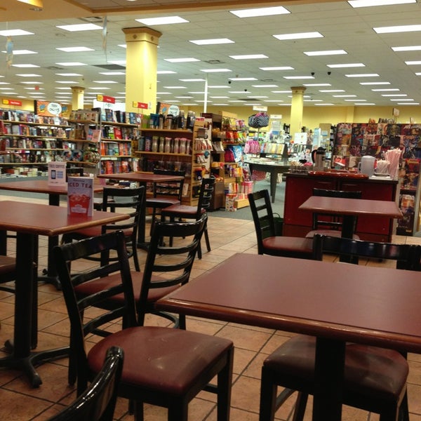 BooksAMillion Bookstore in Cuyahoga Falls