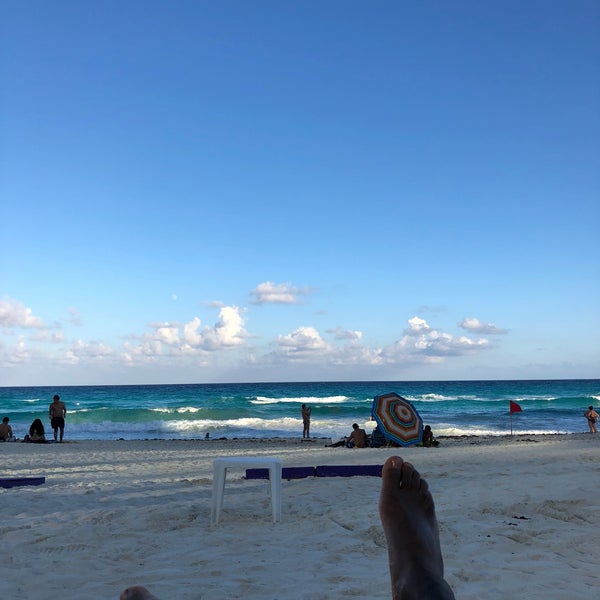 Photo taken at Hard Rock Hotel Cancún by Jefferson Q. on 10/21/2018