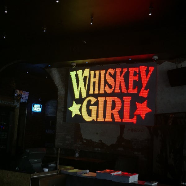 Foto tirada no(a) Whiskey Girl por May G. em 10/1/2016