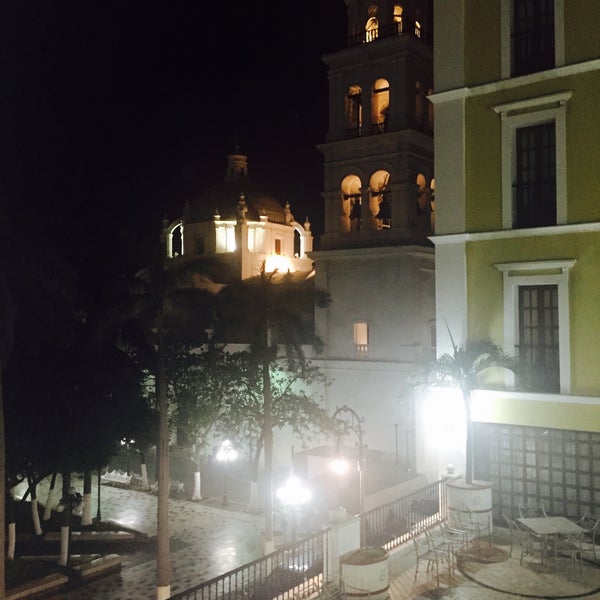 Foto diambil di Gran Hotel Diligencias oleh Mariela Moncerrad S. pada 5/3/2015