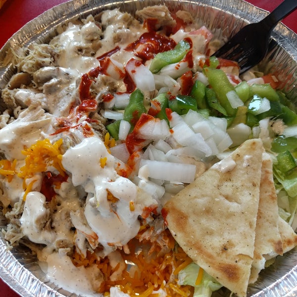 Photo taken at The Halal Guys by Benz K. on 8/4/2017
