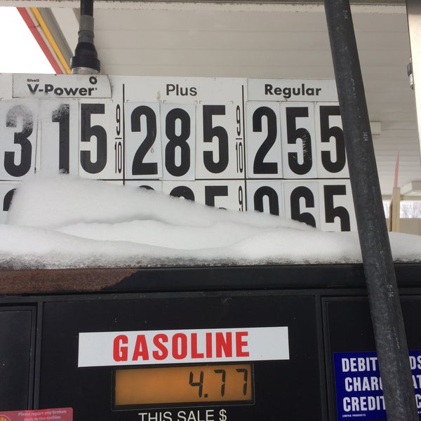 Shell Fuel Station in Groton