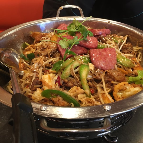 Photo taken at Sizzling Pot King - Sunnyvale by Lorraine L. on 1/12/2016