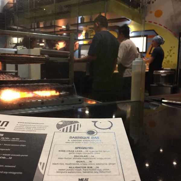 Foto tirada no(a) Union Sushi + Barbeque Bar por Kay B. em 10/20/2017