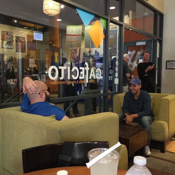 9/13/2018 tarihinde Kay B.ziyaretçi tarafından Cafecito'de çekilen fotoğraf