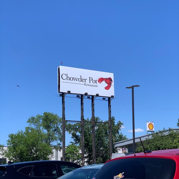 Chowder Pot Seafood Restaurant in Hartford