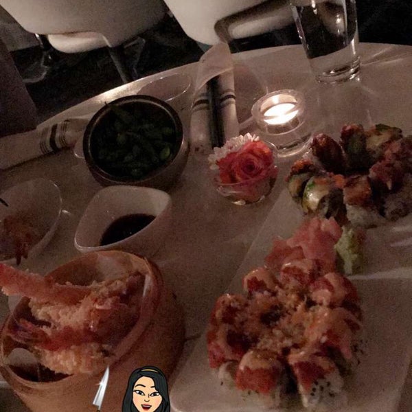 Foto scattata a Friends Sushi da Abrar il 5/10/2017