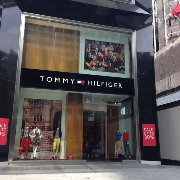 Related access turtle Tommy Hilfiger - Downtown Core - Raffles City