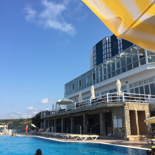 Photo taken at Şile Resort Hotel by Başak K. on 8/25/2018