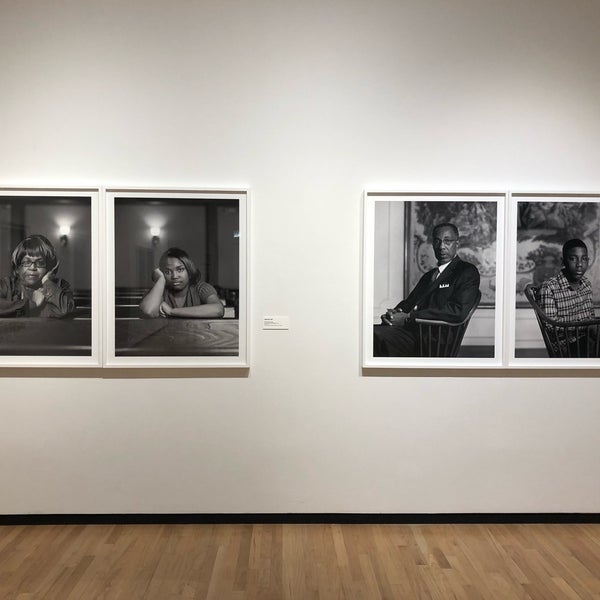 4/18/2019에 Jordan K.님이 Museum of Contemporary Photography에서 찍은 사진