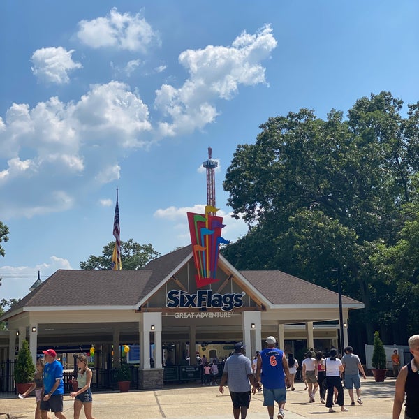 Photo taken at Six Flags Great Adventure by Closed on 7/20/2022